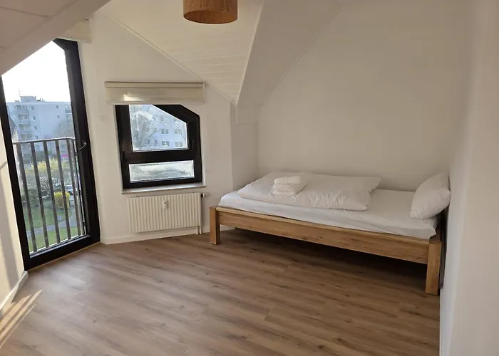 Helle, Zentrumsnahe Und Komfortabel 2-zimmer Appartamento
