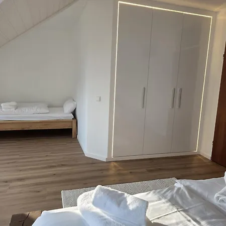 Helle, Zentrumsnahe Und Komfortabel 2-zimmer Apartamento